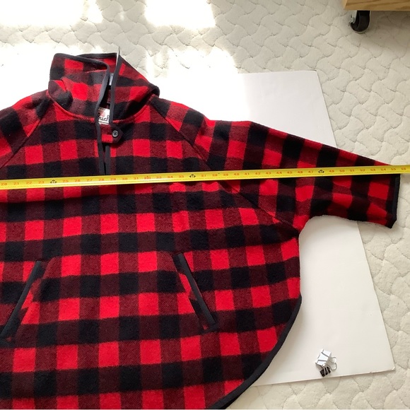 Red Buffalo Check Hooded Woolrich Poncho - Picture 14 of 15